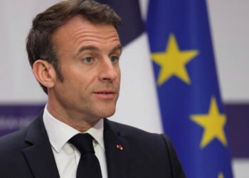 El nuevo fiasco de Macron; negativa y burlas