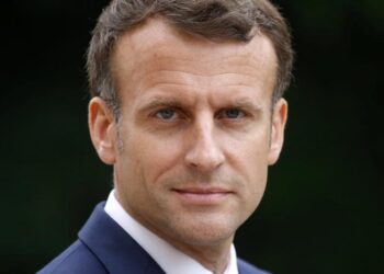 Macron habla de Europa, pero sólo piensa en él y en Francia