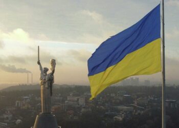 «Zelenski multiplica la ilegitimidad que matará a Ucrania»