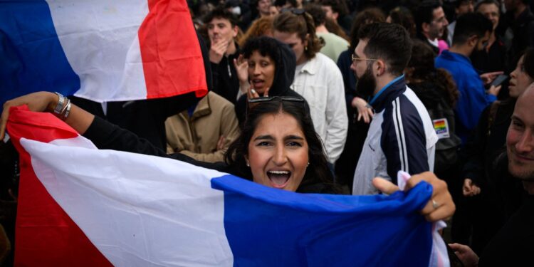 Francia; nadie ganó las elecciones y la incertidumbre es total