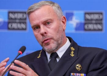 Militar de la OTAN «mete» miedo y llama a prepararse para un «escenario de guerra»