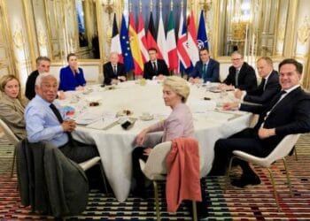 Europa está rota; cumbre de París sin unidad