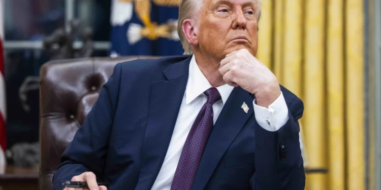 Donal Trump impone su voluntad a Ucrania, pero no a Rusia