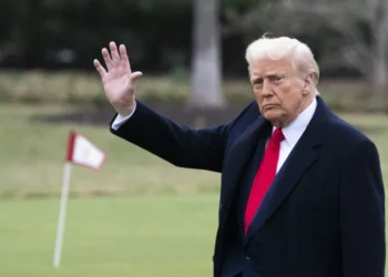 Trump diplomáticamente correcto