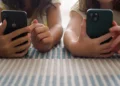 Teléfonos inteligentes sólo a los mayores de 13 años