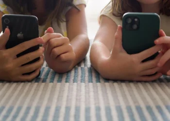 Teléfonos inteligentes sólo a los mayores de 13 años